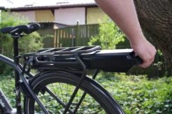 E-Bike Vision - EBV Batterie De Porte-bagages Compatible Bosch Active (Plus) / Performance (CX) 36 V -Magasin De Vélos Bosch AP GT beim Einschieben 1024x685 3840x2160