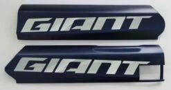 Giant/Liv- Cache Latéral Pour Batterie Energypak 500 Wh Downtube Side Release 9 Giant/Liv- Cache Latéral Pour Batterie Energypak 500 Wh Downtube Side Release -Magasin De Vélos giant cache lateral side panel batterie downtube bleu fonce gris 3840x2160